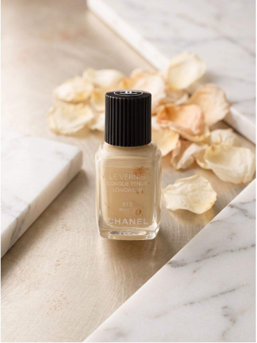 Chanel Le Vernis Longwear Nail Colour 195 Poème New